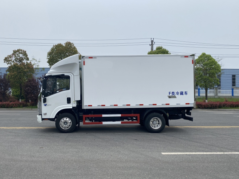 慶鈴五十鈴4米2冷藏車