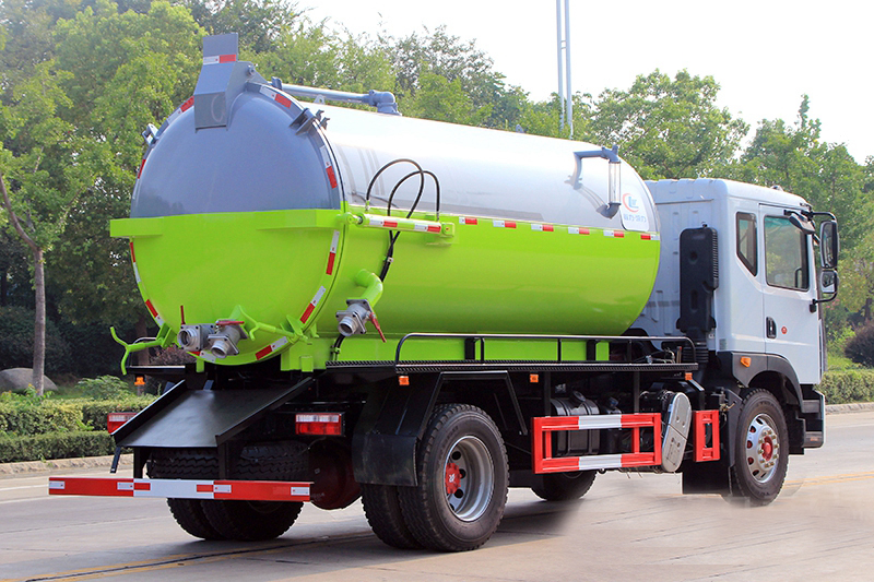 東風(fēng)D9 10-12方 吸污車