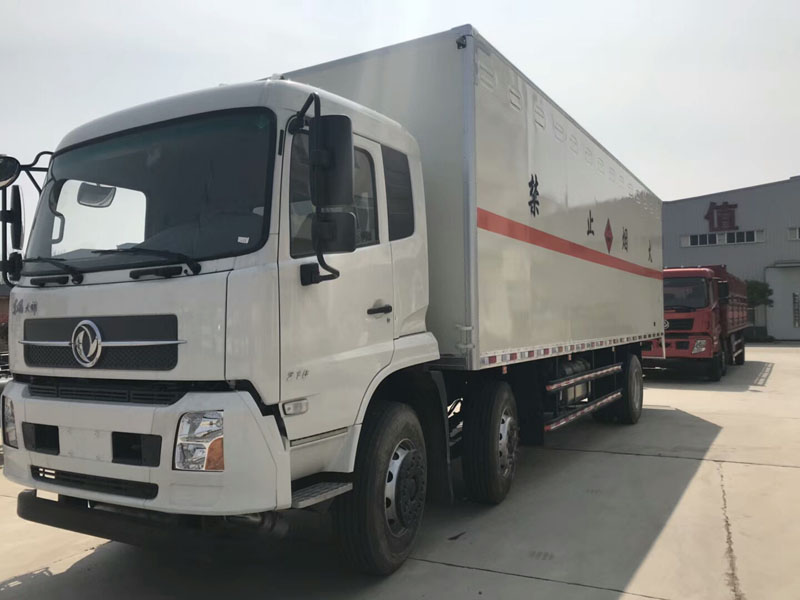 天錦8.6米(14.8噸)氣體廂式車