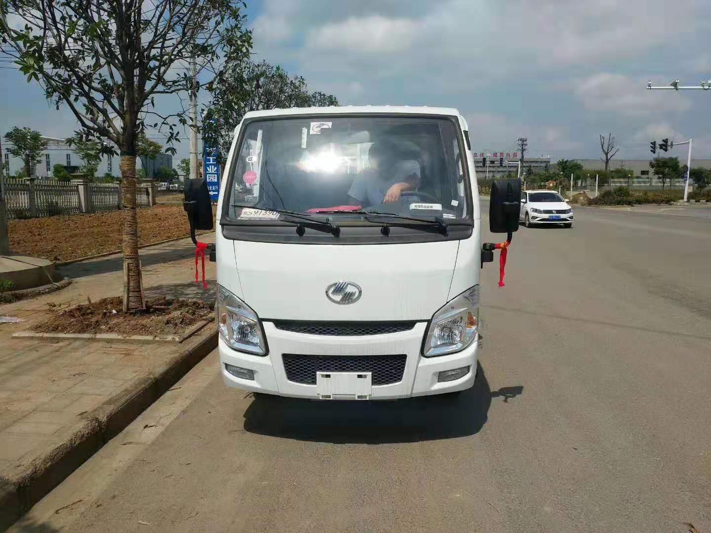 躍進3.3米氣瓶運輸車